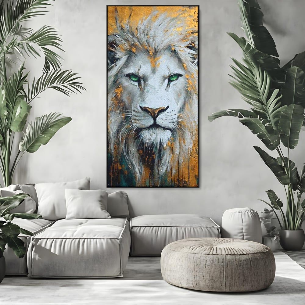 Tablou canvas cu tablou canvas cu leu alb si ochi verzi, in rama de aluminiu negru, pe perete intr-un living